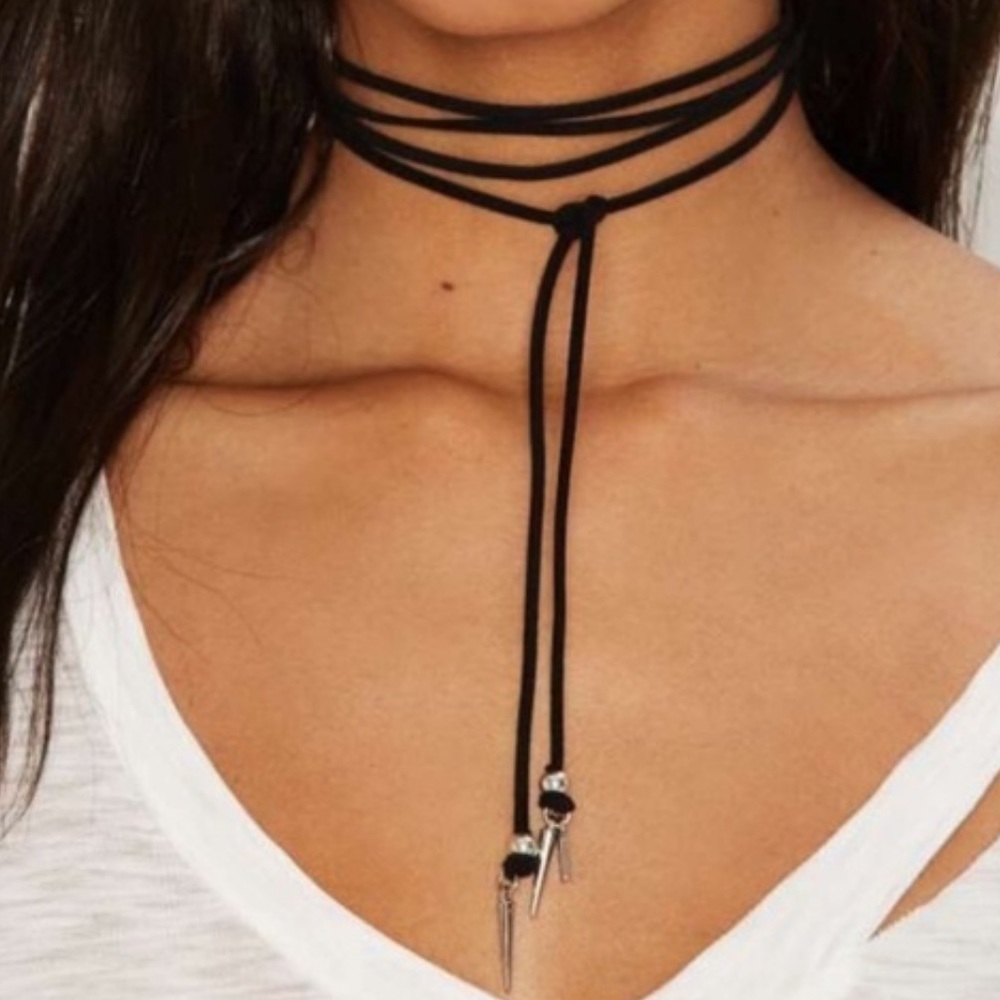 SOLD Vanessa Mooney “ride out” choker
